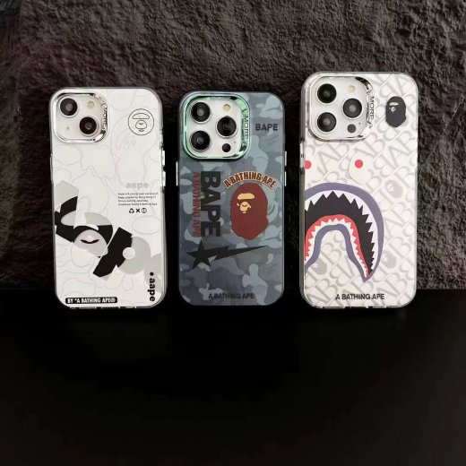大人気 A BATHING APE / ア ベイシング エイプ iPhone 16/16 Pro/16 Pro Max/15/15 Pro/15 Pro Max/14 Pro/14 Pro Max/13/13 Pro/13 Pro Max/12/11ケース 人気おすすめ 芸能人愛用[#case202310235]