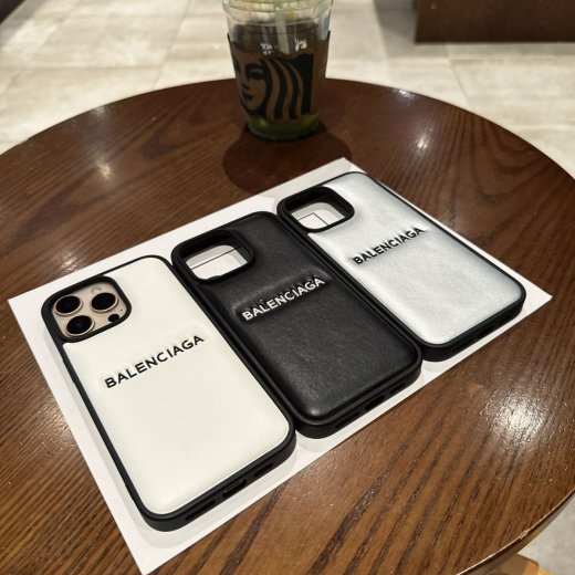 Balenciaga / バレンシアガ iPhone 16/16 Pro/16 Pro Max/15/15 pro/14/14 Pro/14 Pro Max/13/13 Pro/12 ケース 人気芸能人愛用 ブランド お洒落高級 [#case2025041611]