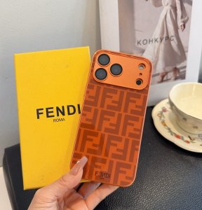 贅沢 ブランド FENDI フェンディ ケース iPhone 17/17 Pro/17 Pro Max/16/16 Pro/16 Pro Max/15/15 Pro/15 Pro Max/14/13/12 ケース [#case2026011216]