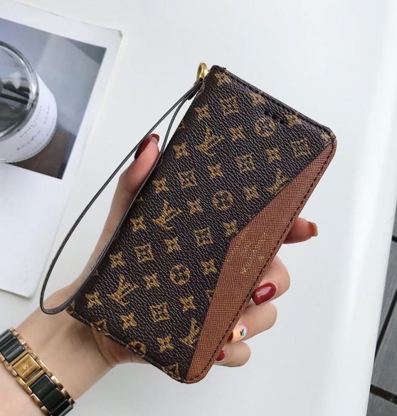 贅沢 ブランド ★ ルイヴィトン / Louis Vuitton iPhone 17/17 Pro/17 Pro Max/16/16 Pro/16 Pro Max/15/15 Plus/15 Pro/15 Pro Max/14/13/12/11/XS/8/7/6 ケース 芸能人愛用 人気おすすめ[#case202102266]