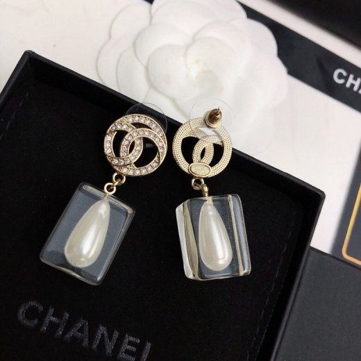 送料無料 新作 ピアス ブランド CHANEL / シャネル 人気 レディース 芸能人愛用 [#earcha29]