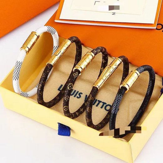 人気新作 LOUIS VUITTON / ルイヴィトン レディース かわいい ブレスレット お洒落 人気潮流 芸能人愛用 個性設計 プレゼント勧め 海外通販 送料無料[#bra2022081012]