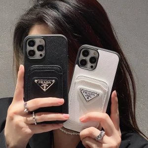 人気 プラダ / PRADA iPhone 17/17 Pro/17 Pro Max/16/16 Pro/16 Pro Max/15/15 Pro/15 Pro Max/14/13/12/11/XR/XS/X/8/7 Plusケース 芸能人愛用[#pra202208128]