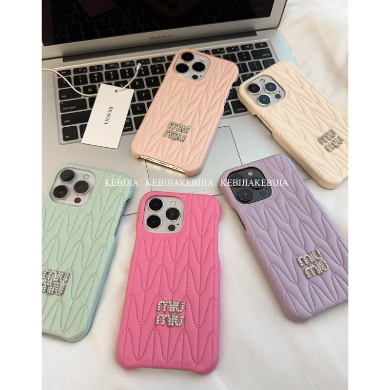 大人気 MIUMIU / ミュウミュウ iPhone 15/15 Pro/15 Pro Max/14/14 Pro/14 Pro Max/13/13 Pro/13 Pro Max/12/12 Pro/12 Pro Max/11 ケース プレゼント 人気おすすめ 芸能人愛用[#case202306187]