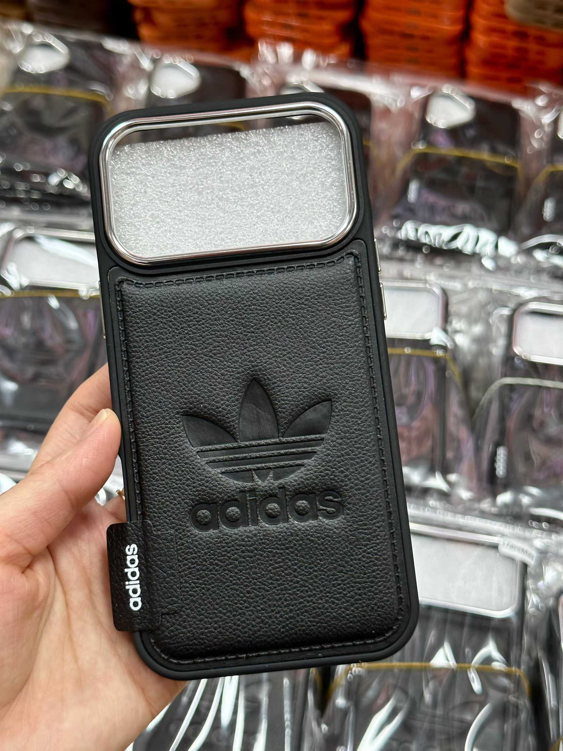 新作 ADIDAS / アディダス iPhone 17/17 Pro/17 Pro Max/16/16 pro max/15/15 Pro/15 Pro Max/14/14 Pro/14 Pro Max/13/13 Pro/13 Pro Max/12/12 Pro/12 Pro Max/11 ケース 人気新品! [#case202601124]